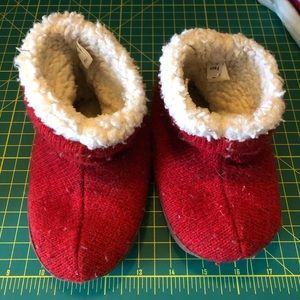 Acorn Toddler slippers